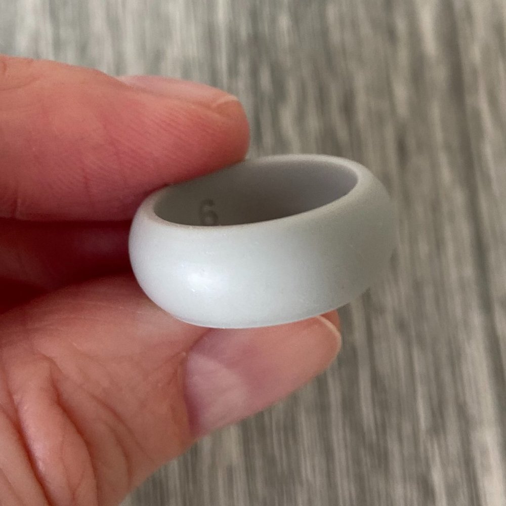 Light Grey Medical Grade Silicone Ring - Picture 1 of 4